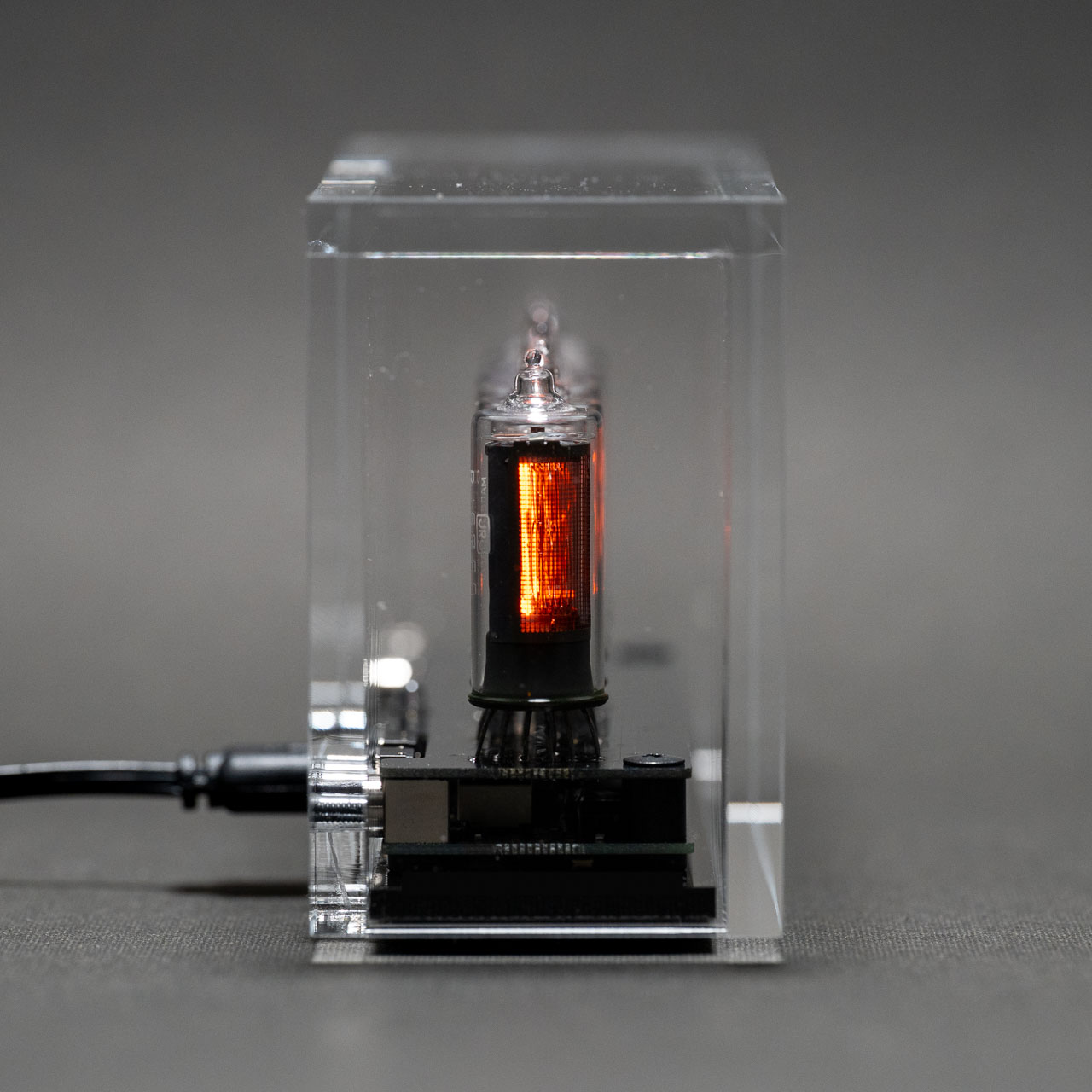 ニキシー管時計 NC1 プレミアムモデル (JRC) - 画像 (3)